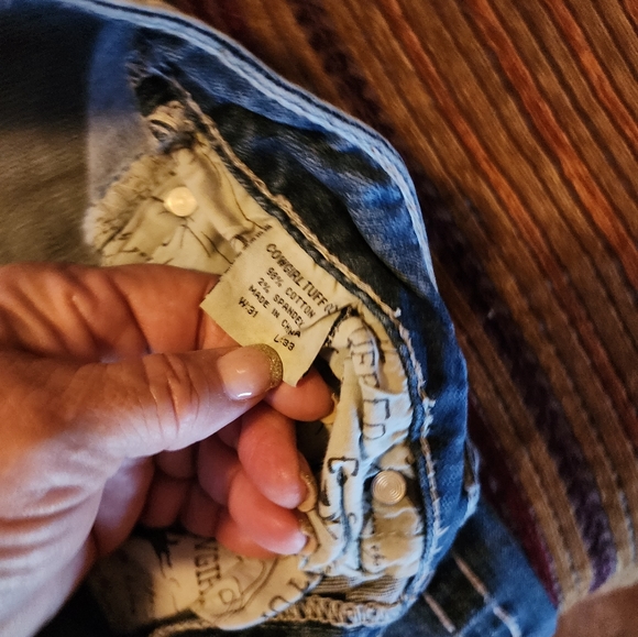 Jeans - Picture 2 of 3